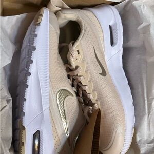 Nike air max nuaxis Women's shoes